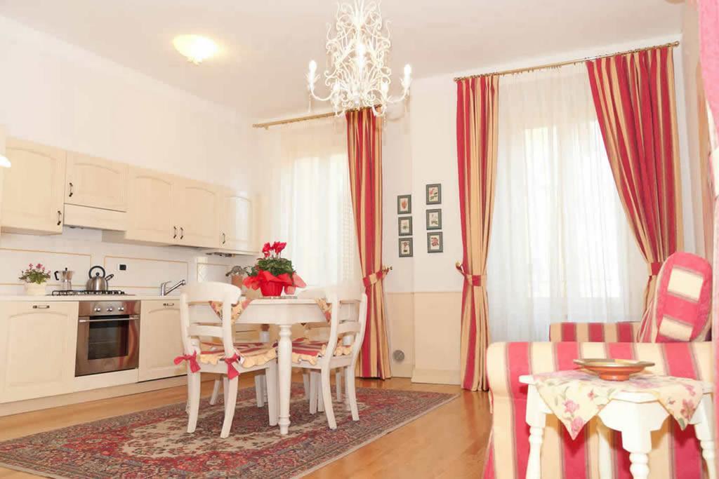 Apartments In Пистойя Номер фото